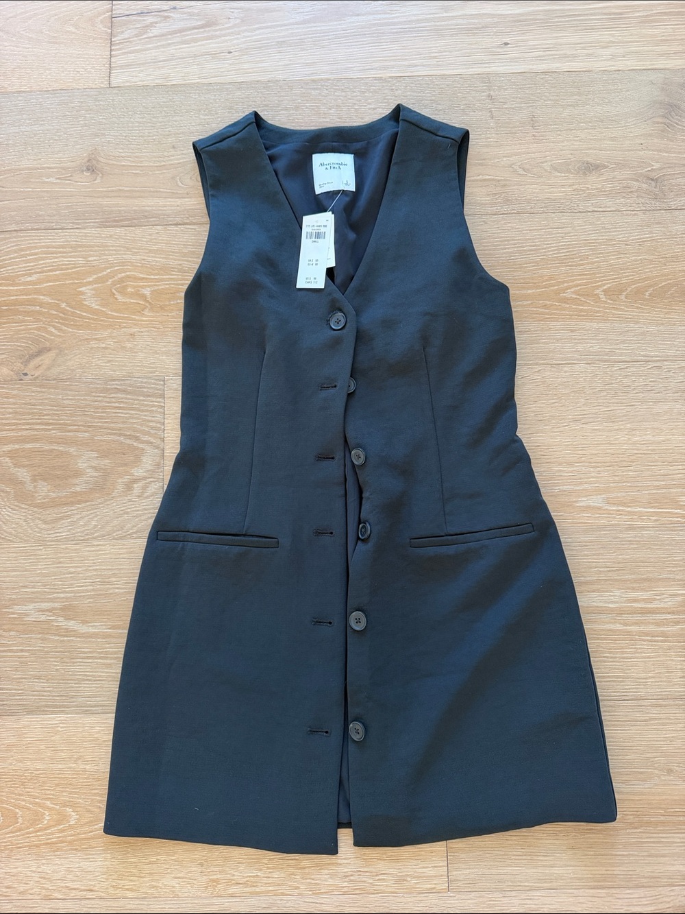 NWT Abercrombie Black Vest dress S